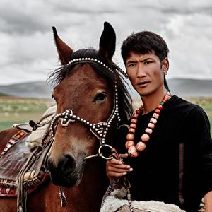 康巴人的天堂（翻自 阿德青梅才让）