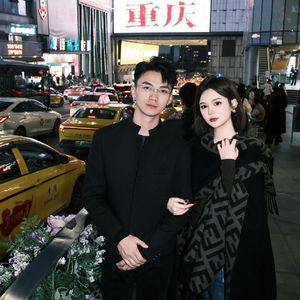 《晚风偏爱迟来的人》