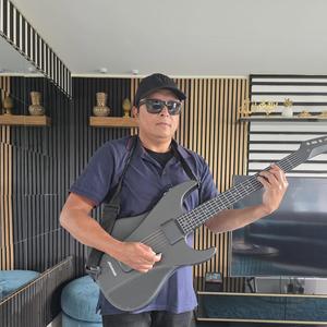 আমি ছড়িয়ে যাই