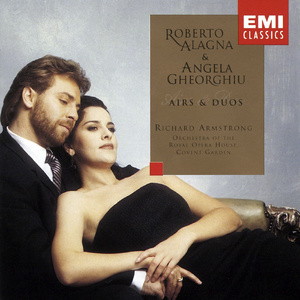 Manon: N'est-ce plus ma main que cette main presse