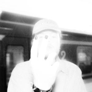 Brak gwarancji miejsca siedzącego (feat. mareckiee)