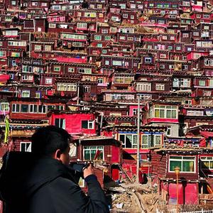 团结下街9号的黄昏