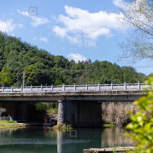 通往桥.wav
