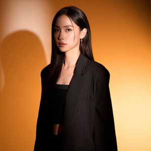 ดวงอาทิตย์เที่ยงคืน (Midnight Shine)