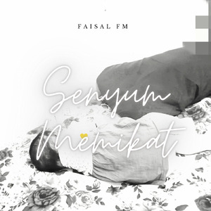Senyum Memikat