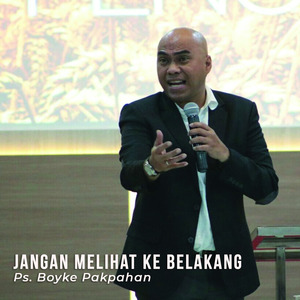 Jangan Melihat Ke Belakang