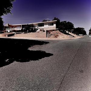 aint mine... (feat. lvuxxy)