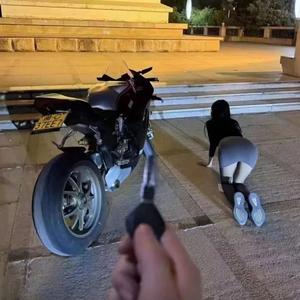 伟伟只爱听百大