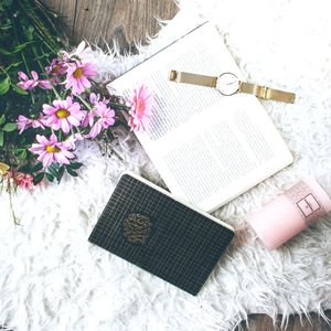 一尘不染正在读书印象数