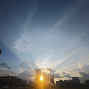 爱看日照金山的内个谁