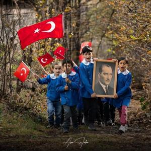 CUMHURİYET ÇOCUKLARI