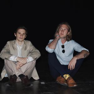 Fading in, fading out (feat. NJ Coetzee)