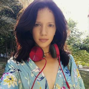 Sklopi oči i sanjaj (feat. Marija)