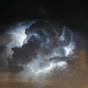 サンダーボルト