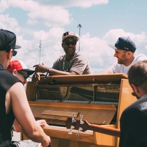 Hotel&Hotel (feat. Roland Kánik, Luboš Ežo Ambrozai & Michal Šelep) (Pohoda Acoustic Sessions 2025)