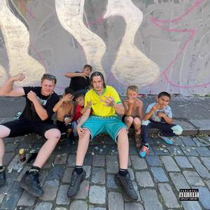 DĚTI JSOU VENKU (feat. ANASTÁZIE)