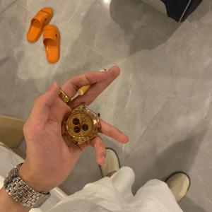 遨游太空-第一季