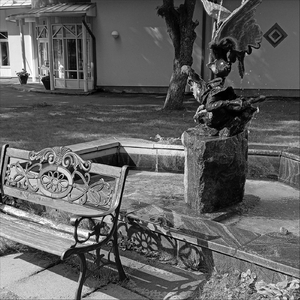 Kevään aikaan tiedän kukkasten tietouden