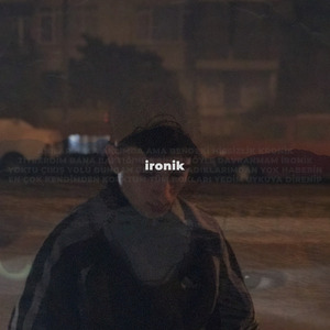 İroni̇k