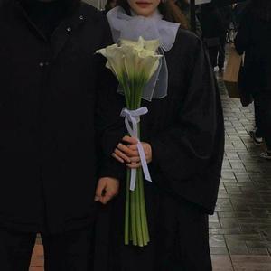 林深时见鹿，海蓝时见鲸，梦醒时见你