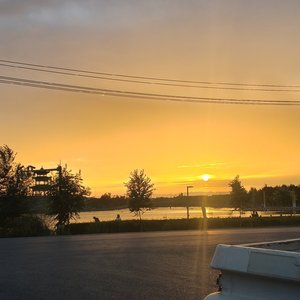 阴阴沉沉的色调