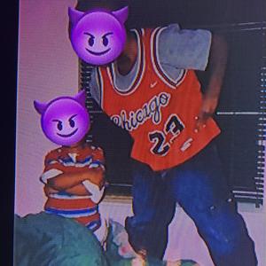 McQueens (feat. Young Esco Da Don)