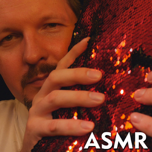 Poduszka cekinem usłana