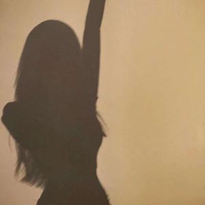 眼泪一滴滴落下