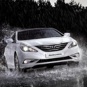 Hackeado (feat. Kuttro & Orch4k)