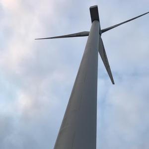 晴天阴天雨天-梁铭俊