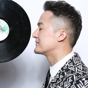 一月的乌鲁木齐 伴奏