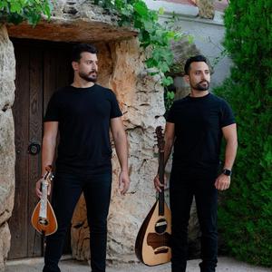 Απ´ τω Χανιώ τη πόρτα