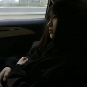伤心