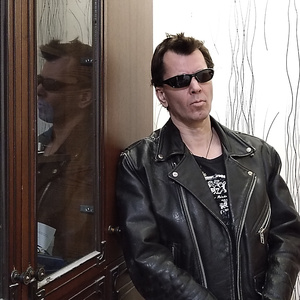 На обратной стороне луны