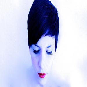 Hold on (Demo) (feat. Beth Wilmshurst)