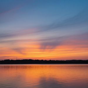 星辰闪烁似月光