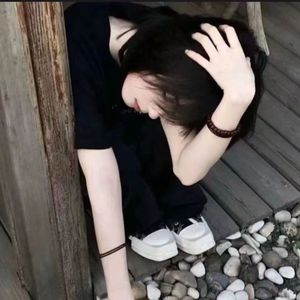 小蓝背心-目及皆是你