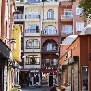 Çayırın Demini Tuttum