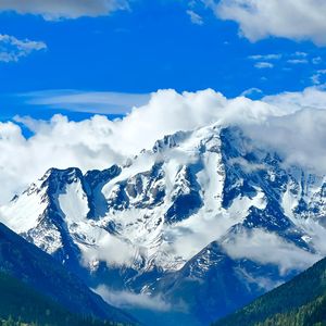 终于敢和镜子里的自己讲和