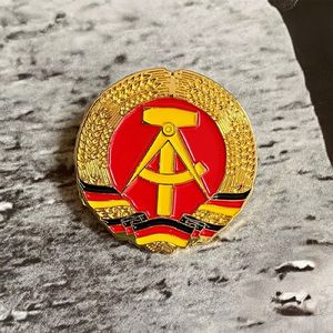 从废墟中崛起 Auferstanden Aus Ruinen - DDR Anthem(八音盒版)