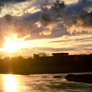 金色的玫瑰 伴奏