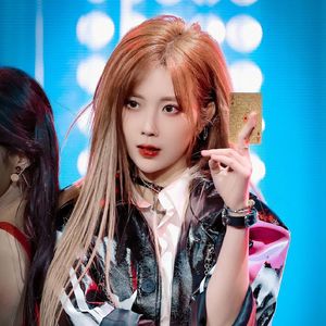 支配人- 郑丹妮 农燕萍