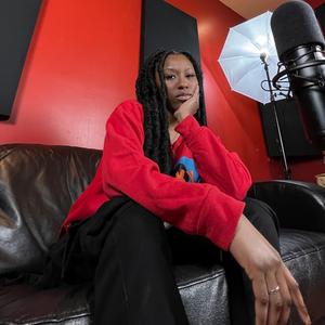 There Goes Another Vase ((Mahogany’s Mix))