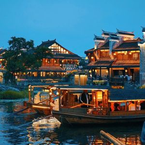 万里长江第一城