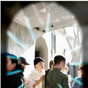 낯선 하늘이 나를 기다려도 두렵지 않아