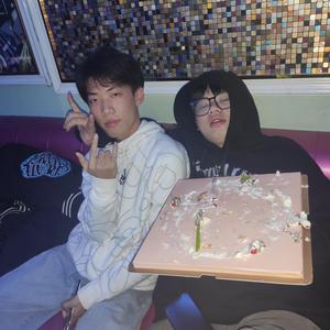 Sparkling Louis Vuitton