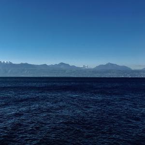 冬夜，一个旅人