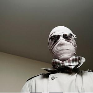 VOCÊ OLHA PRO LADO E NÃO SABE QUEM TÁ TE EMPURRANDO, INVISÍVEL