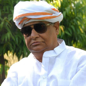Baba Kirodi Ko Fan Lovekush Khedla Aalo
