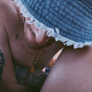 Una casita con jardín (Remix)